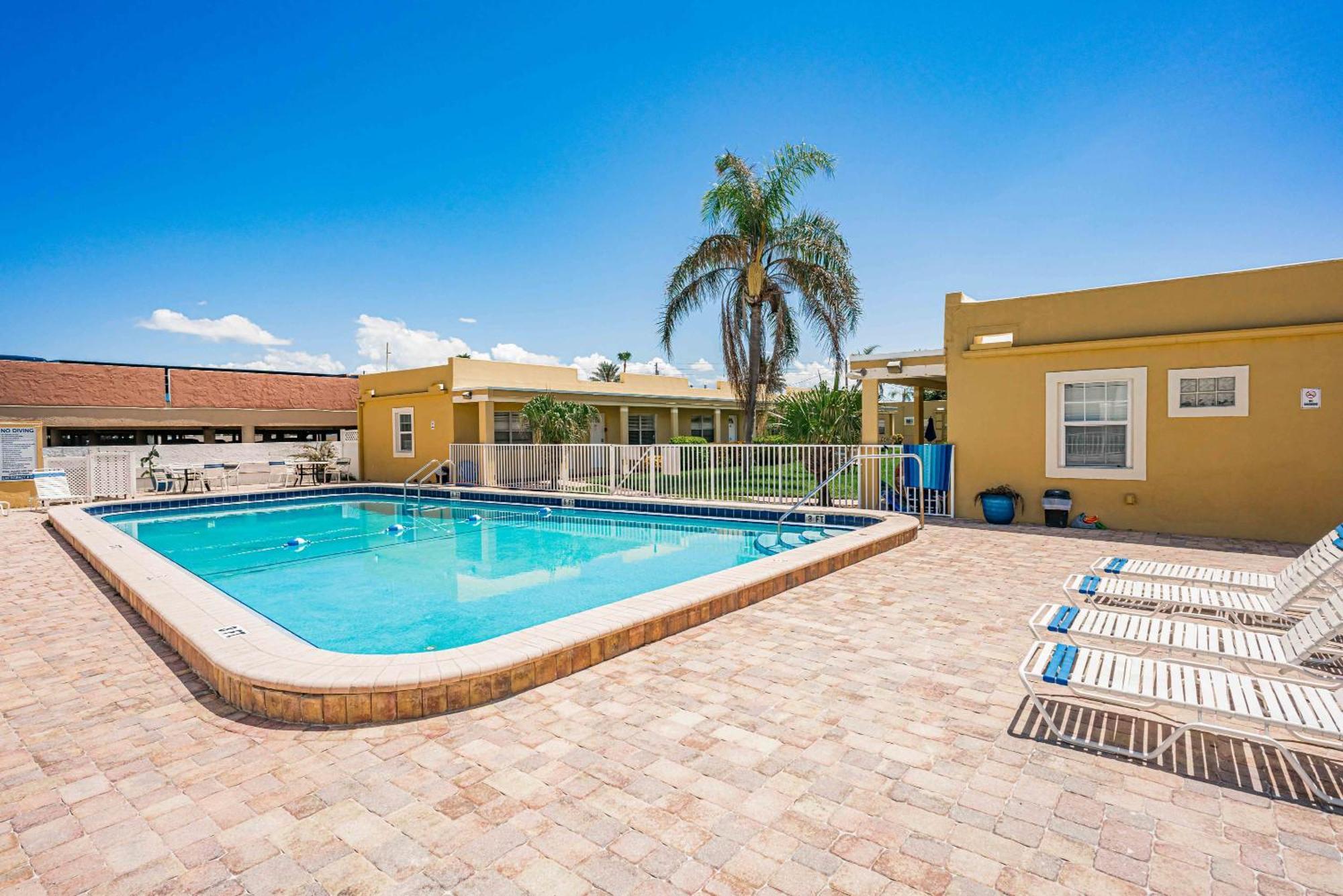 Beachside Retreat W Heated Pool St. Pete Beach Kültér fotó